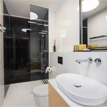 Luxury Penthouse 公寓